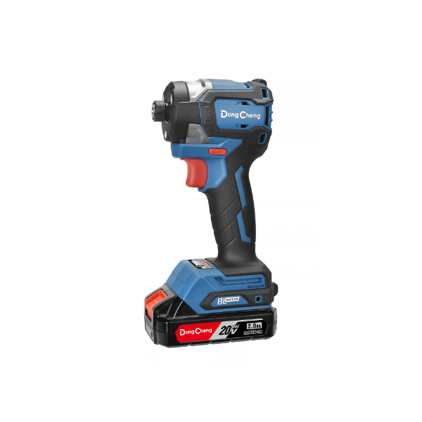 Conoce el atornillador de impacto inalámbrico 20V DCPL208EM, con torque de 208 Nm, 3 velocidades, diseño compacto y estuche incluido.